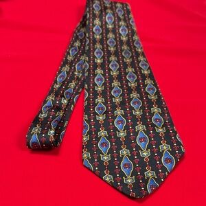 Metropolitan Museum of Art silk tie!